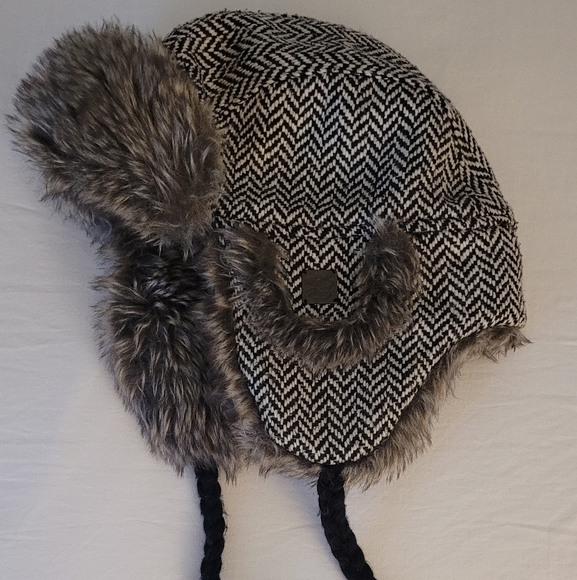 Roxy fax fur aviator hat - Picture 2 of 3